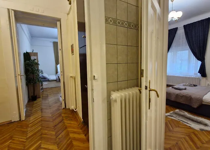 River Center Apartment